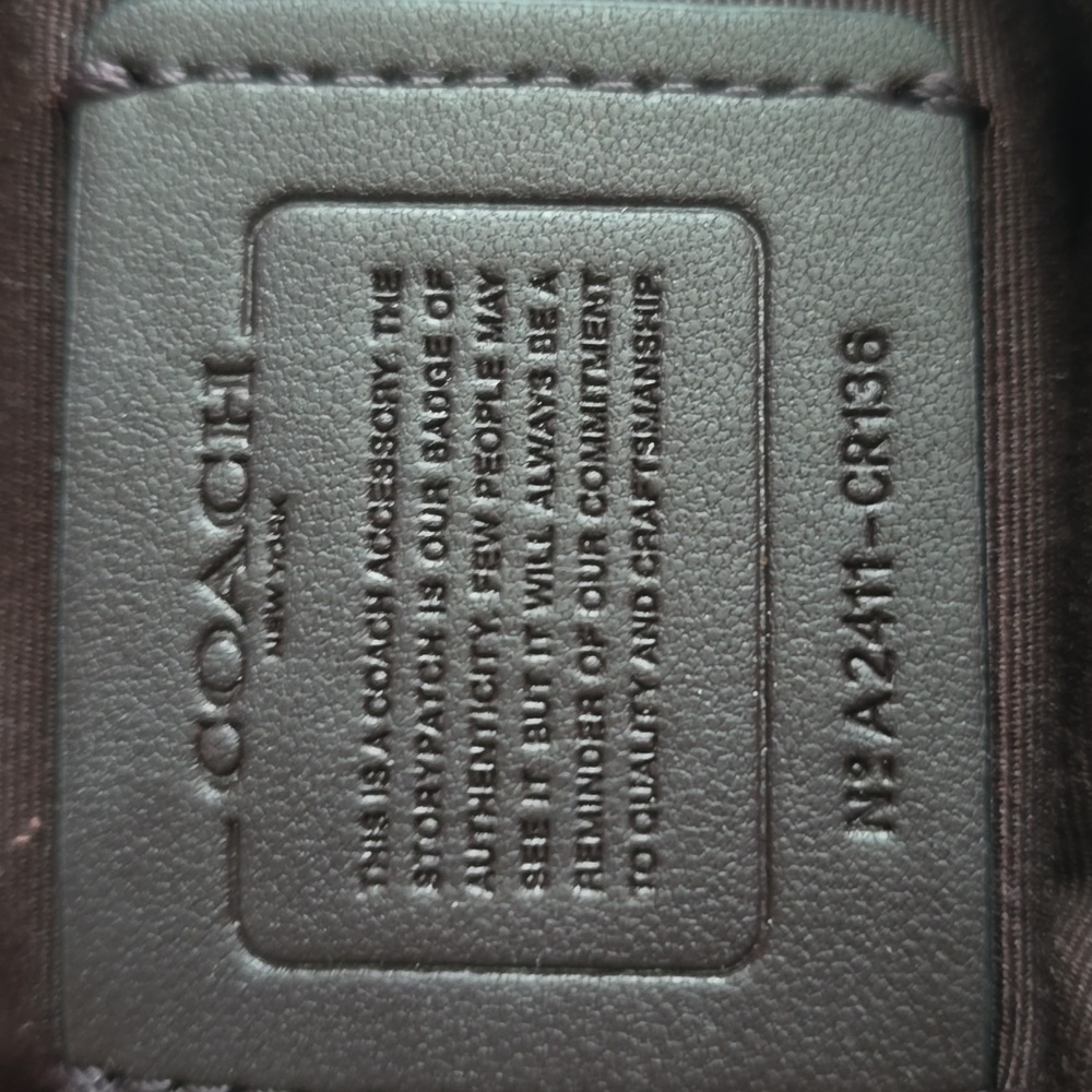 * Like New * Coach belt bag - Picture 8 of 9